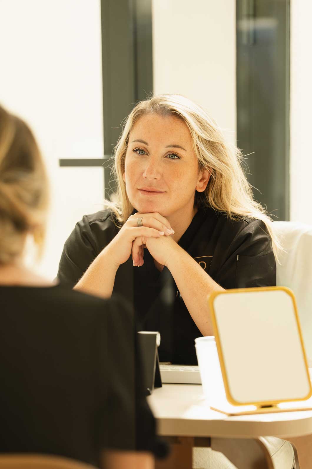 R2-marseille-consultation-camille-LQ